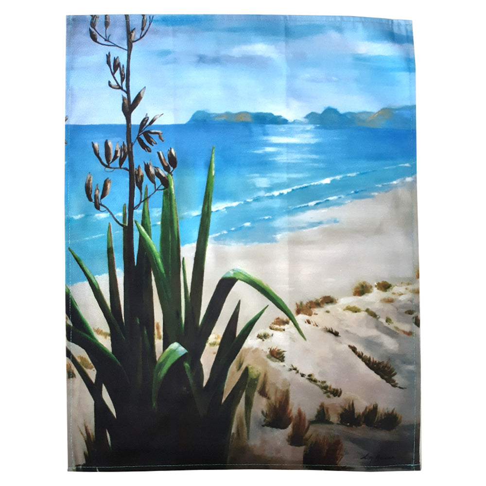 NZ Themed Tea Towel, New Zealand Giftware, Christina Massen art Ruakaka